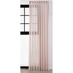 Inbetween Mandy Roze